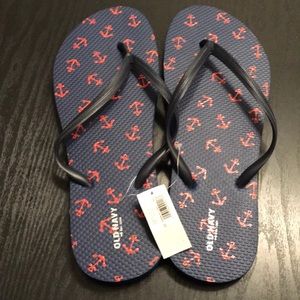 NWT navy blue flip flops with anchors